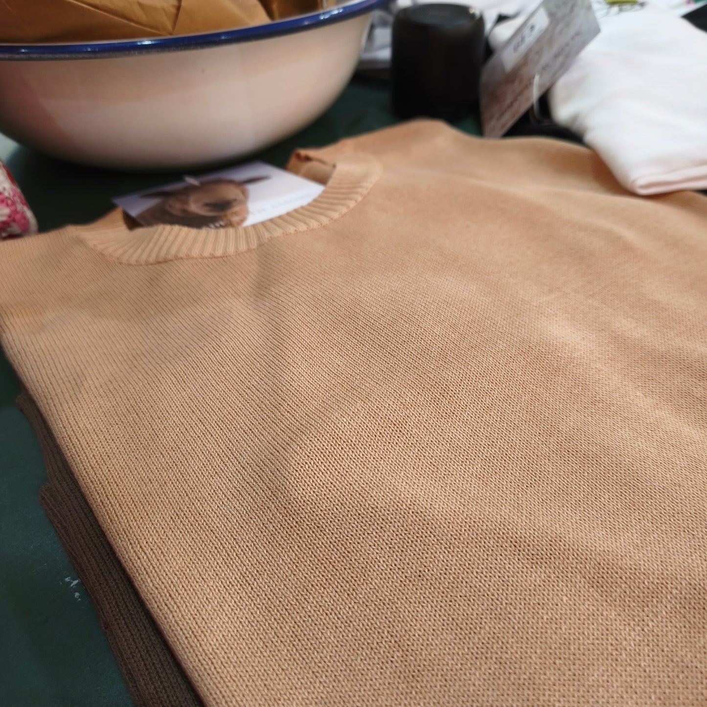 Maglia con spacchi