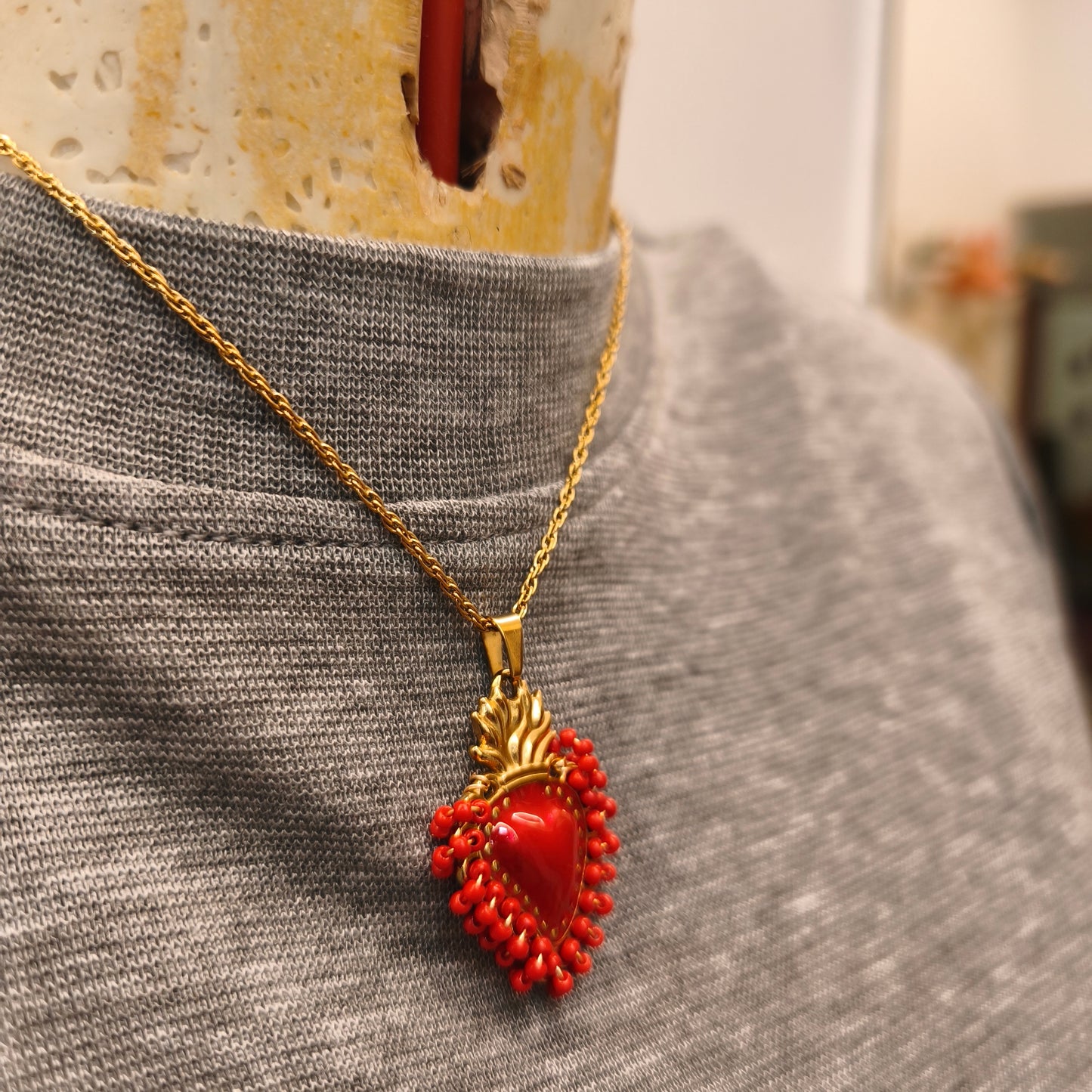Collana cuore sacro rossissimo