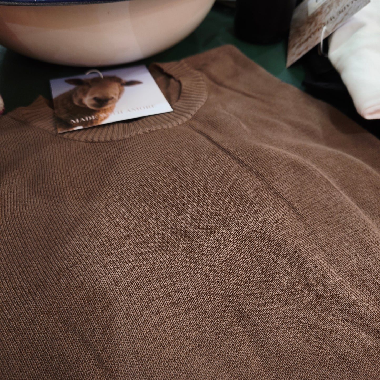 Maglia con spacchi